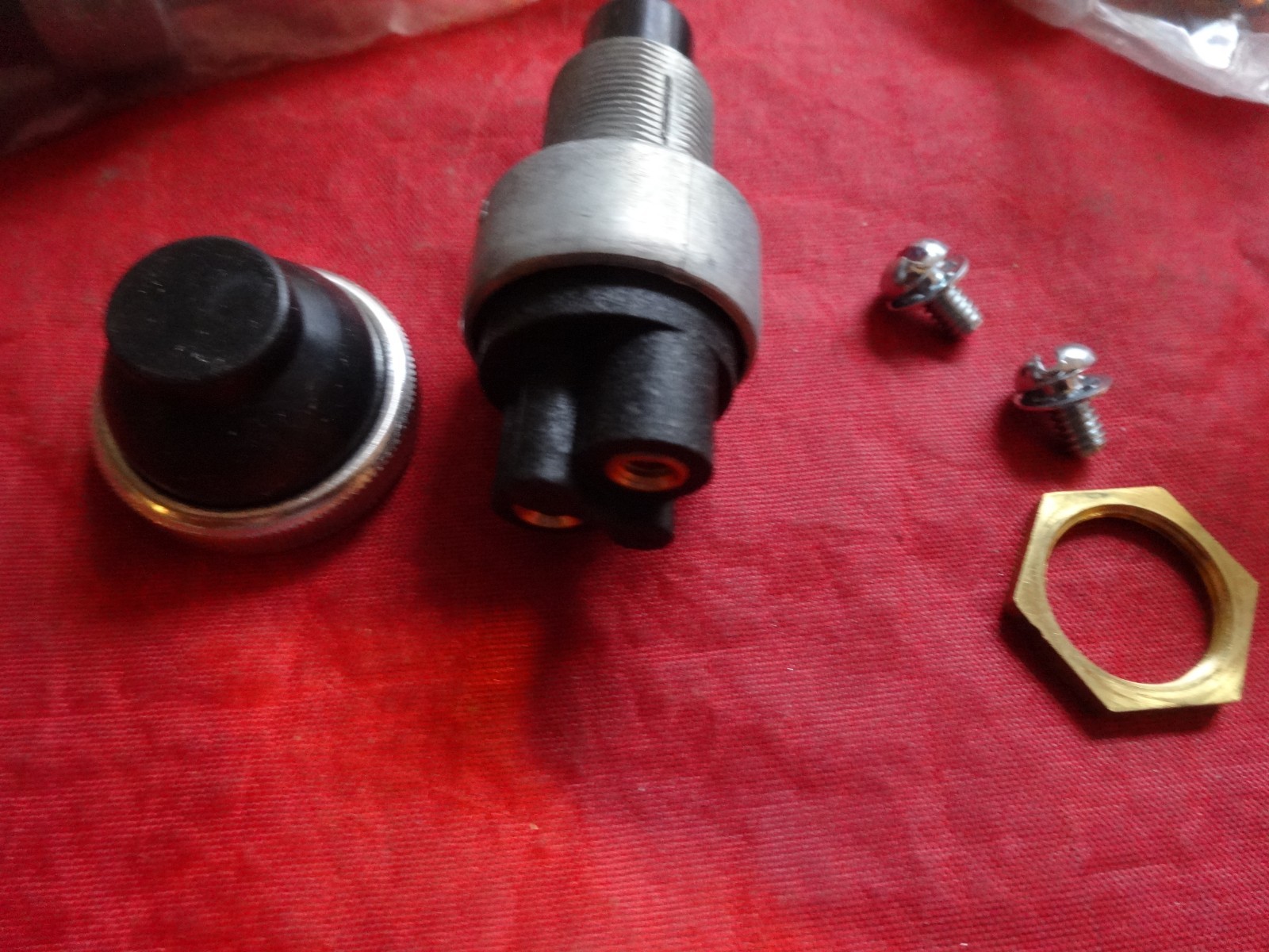 XHD PUSH BUTTON SWITCH Sierra UN42000