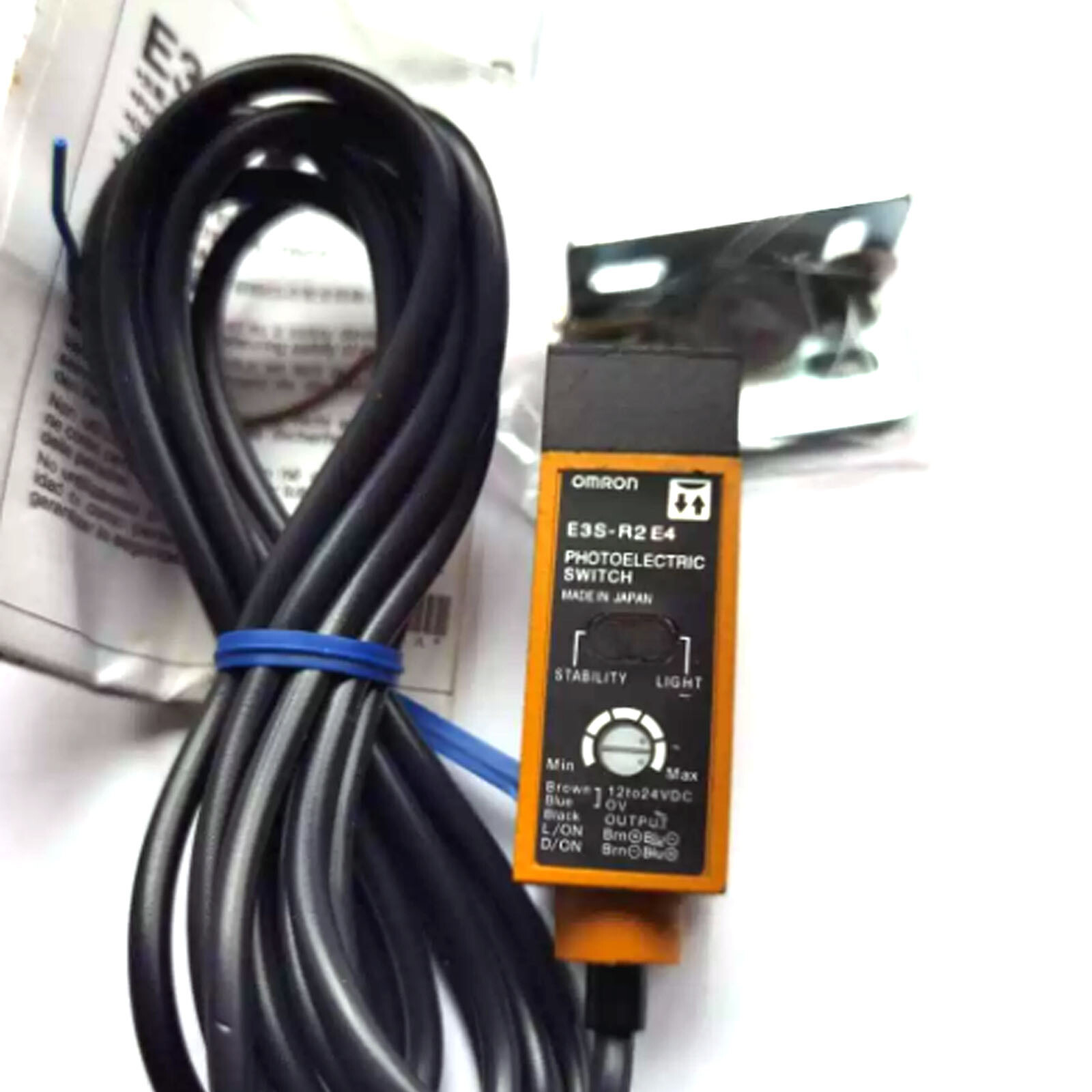 1PC New For Omron E3S-R2E4 Photoelectric Switch Sensor - US Stock