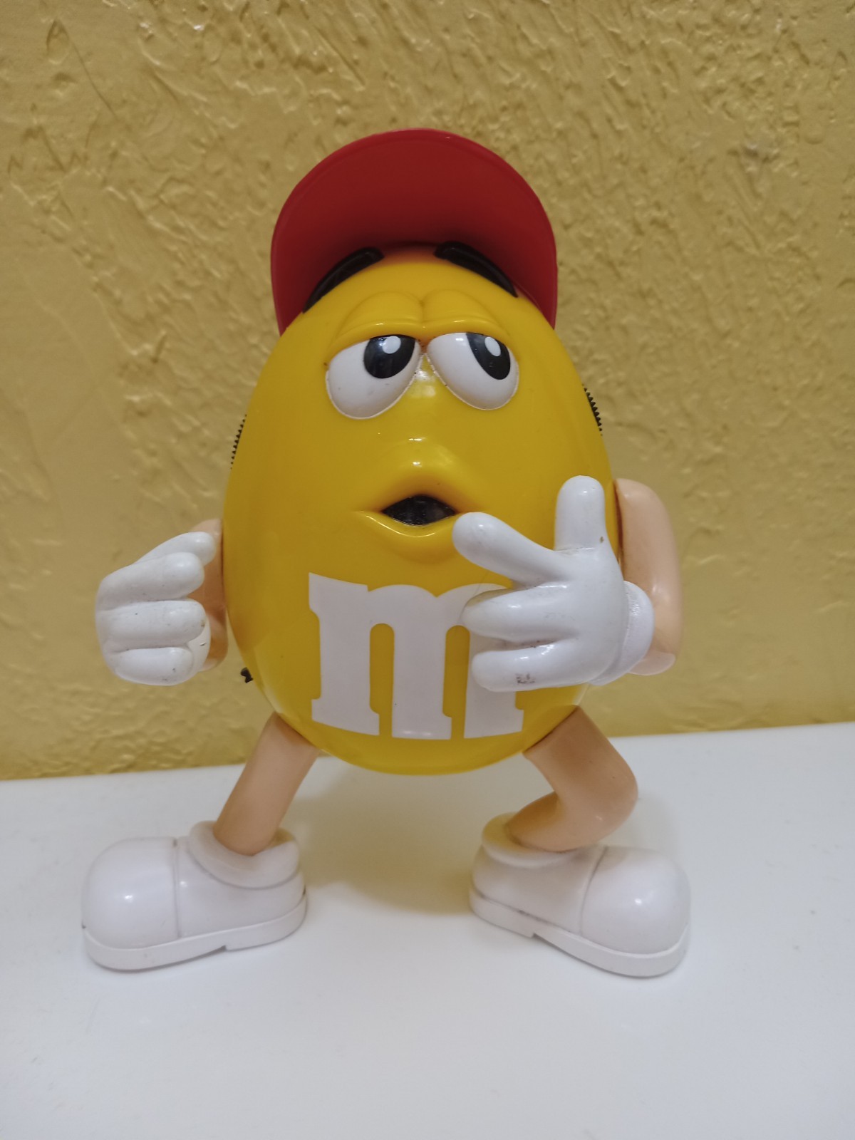 M&M's Collector Series Yellow Character Radio