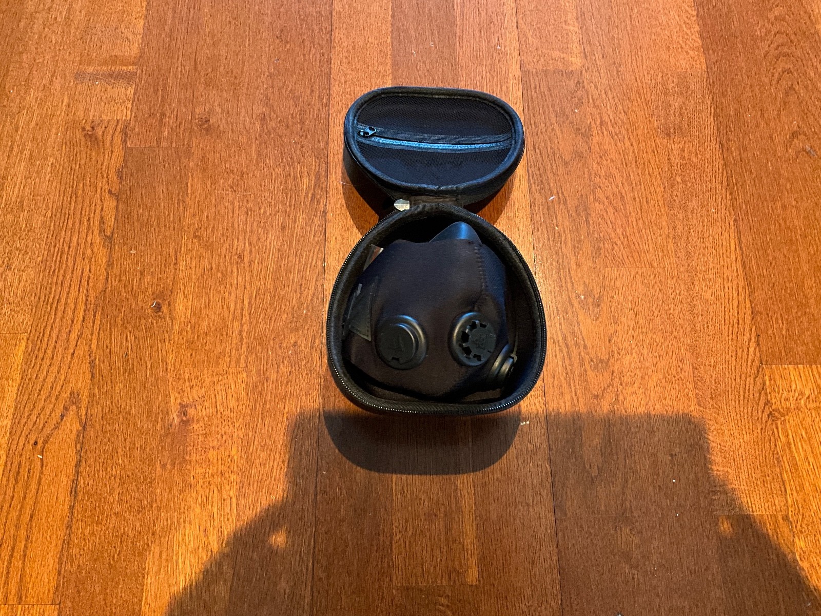 Elevation Training Mask Black with Black Carry Case Medium M