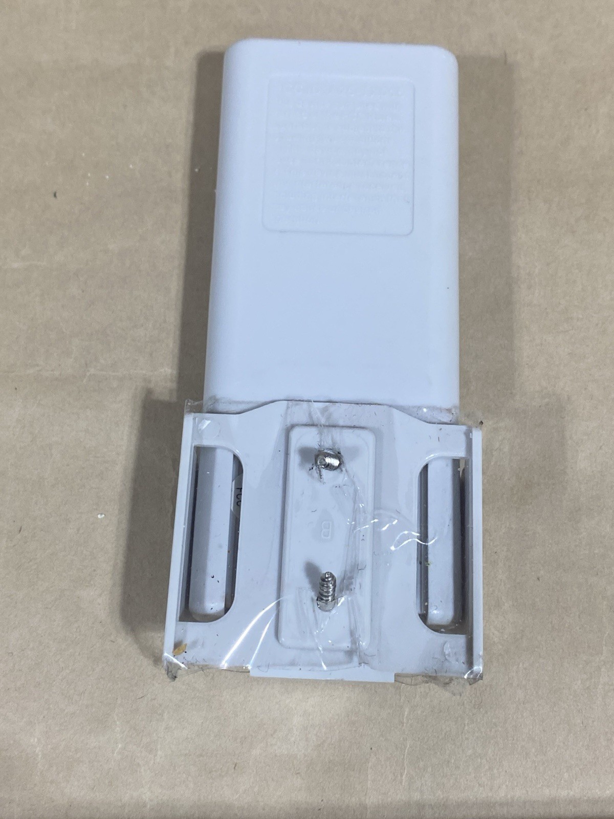 Harbor Breeze A25-TX015 OEM Remote Control And Wall Cradle Missing Cover