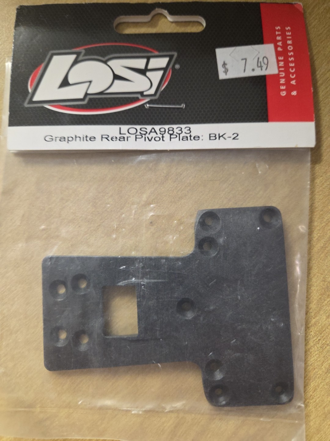 Team Losi LOSA9833 Graphite Rear Pivot Plate BK-2