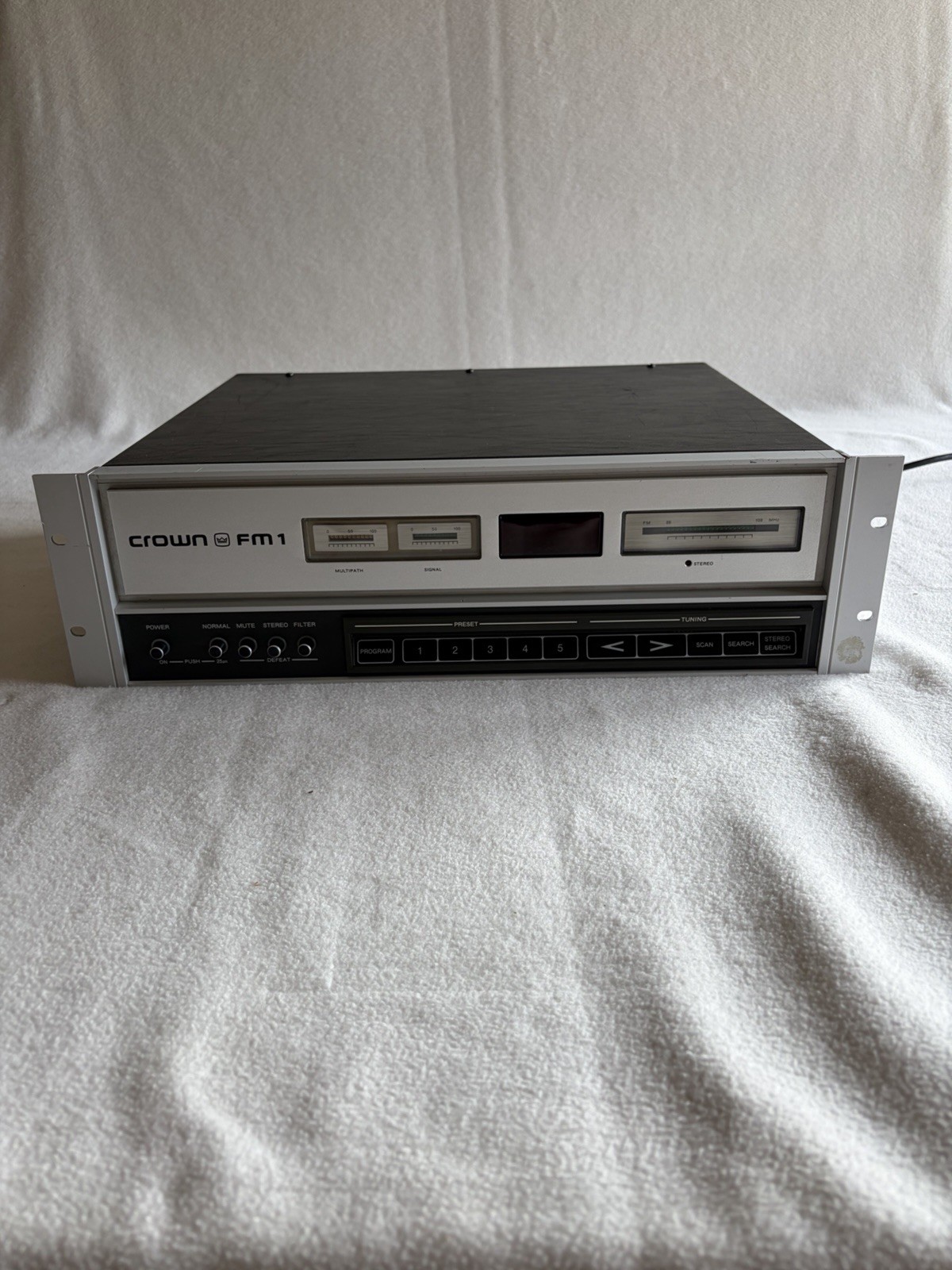 CROWN FM 1 Digital Tuner Working And In Excellent Condition! (Tuner #2 of 2)