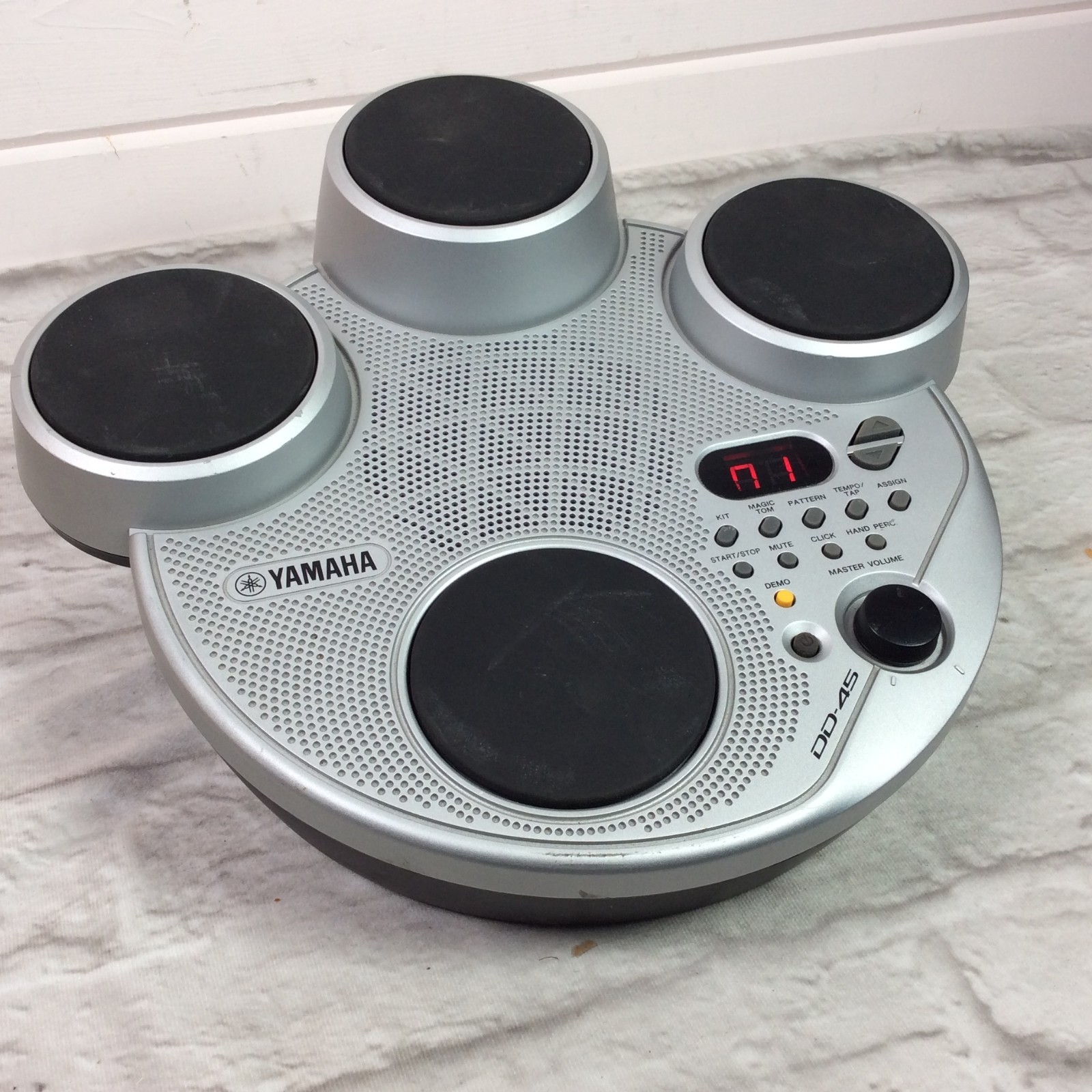 Yamaha Electronic Drum Machine DD-45 TESTED & WORKING