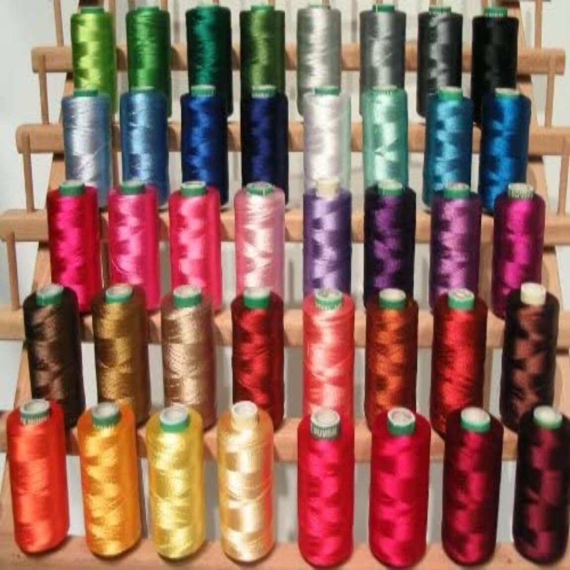 NEW 40 LARGE RAYON MACHINE EMBROIDERY CHRISTMAS THREADS