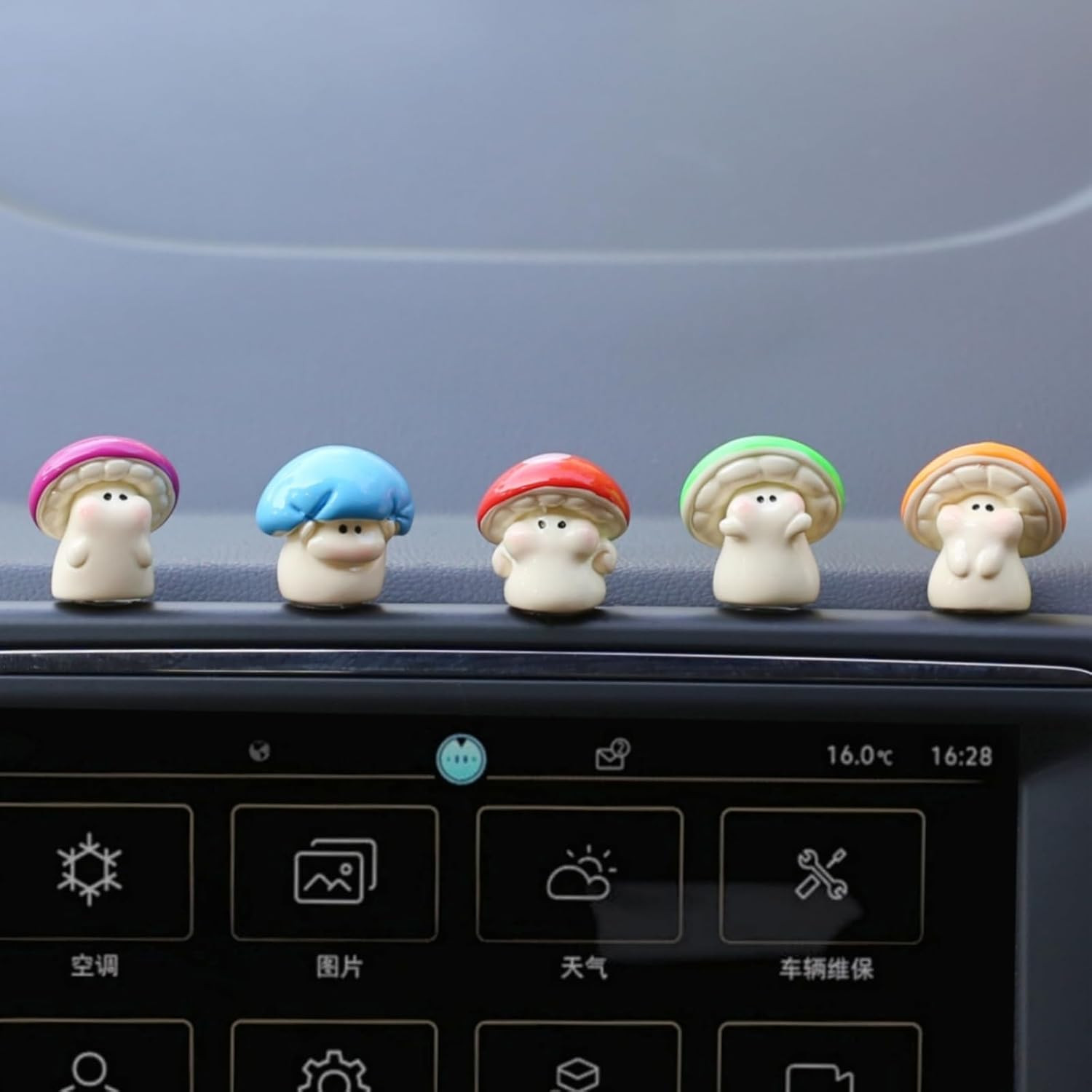 Mini Mushrooms Dashboard Decorations, 5PCS Mushroom Car Accessories Rearview Mir