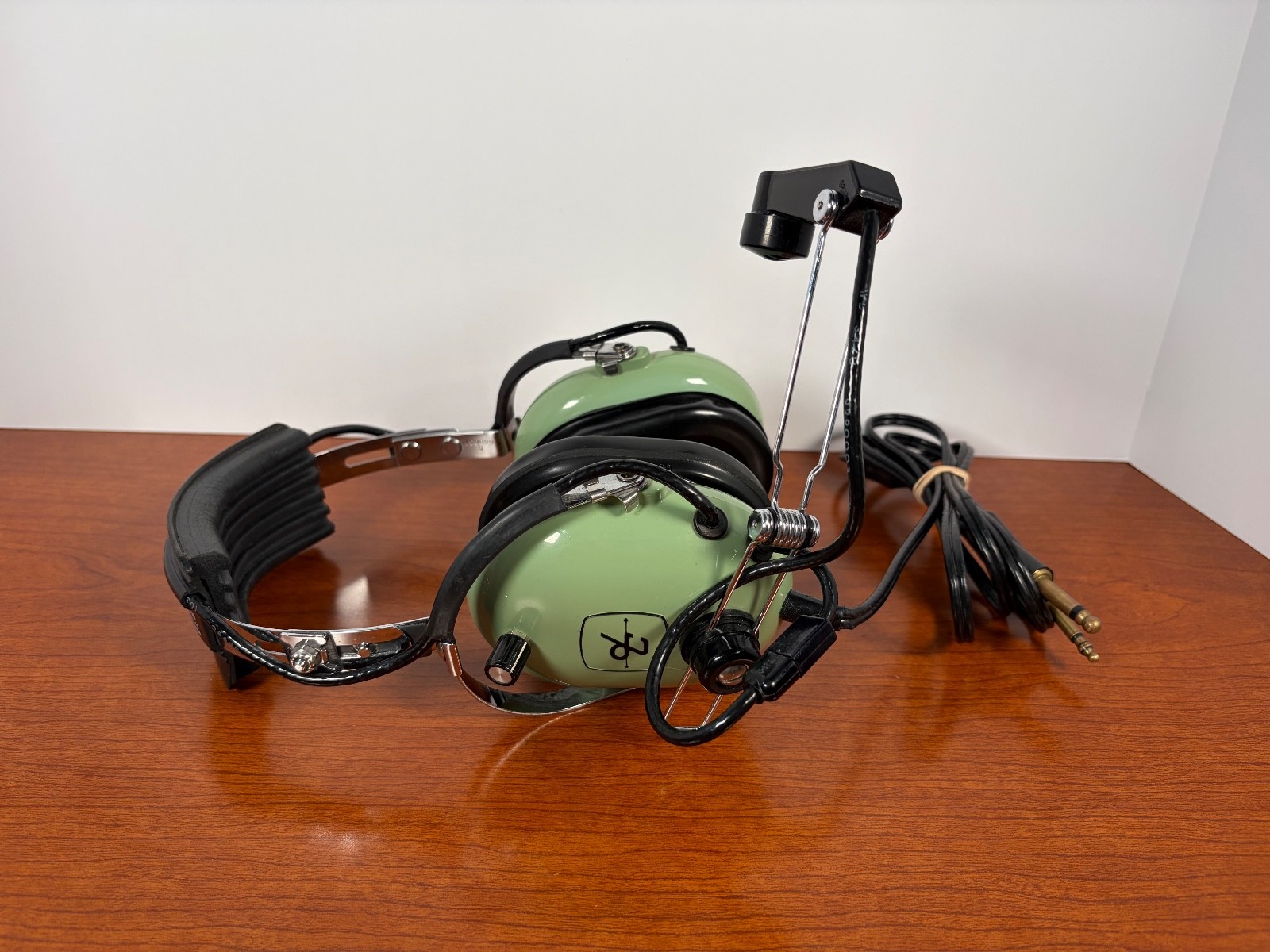 David Clark H10-30 Aviation Headset Dual Plug With Microphone Untested