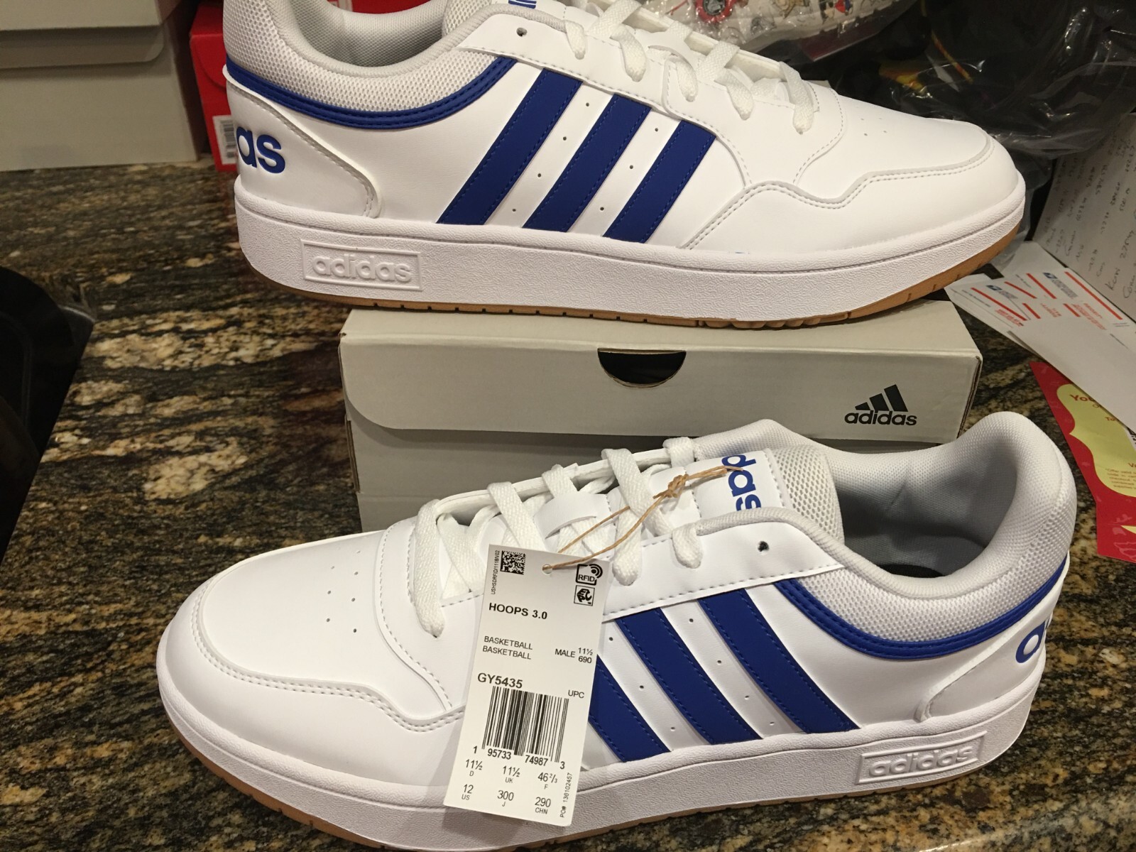 NEW  Mens Adidas Hoops 3.0 Classic Vintage Basketball Shoes, size 12