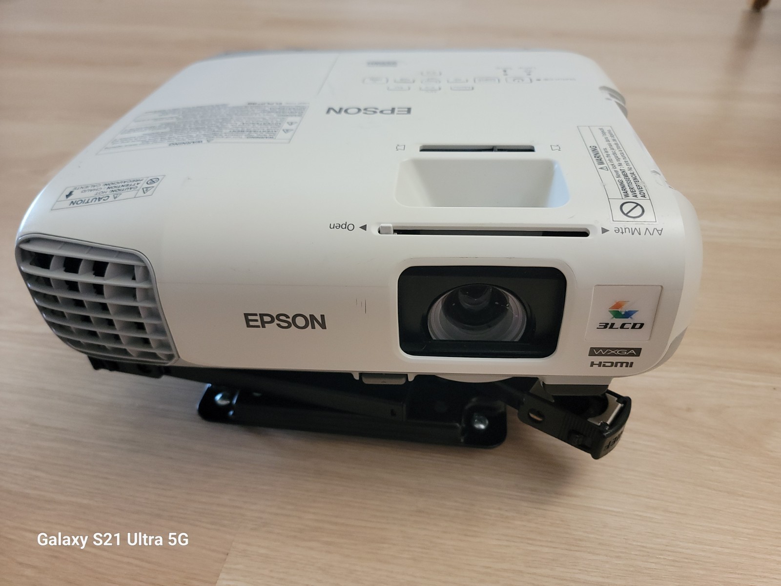 Epson PowerLite 955WH WXGA 3LCD Dual HDMI Projector -  467 Lamp Hours