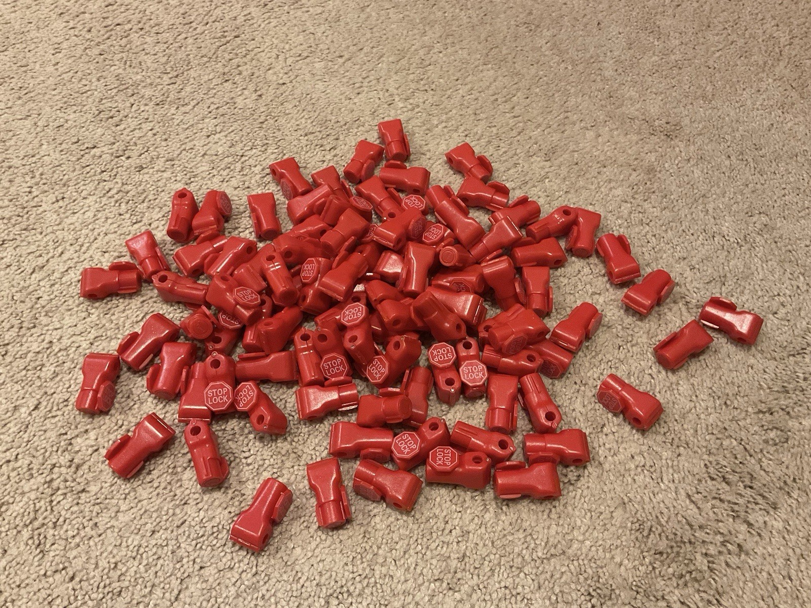 Lot of 100 Pieces Retail Security Peg Hook Locks Stop Locks Red Anti Theft Pack