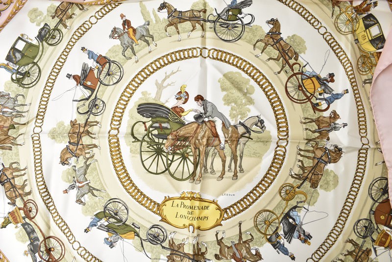 Hermes Scarf Carr 90 Stroll to Longchamp 100 Silk Light Pink Vintage Ladies HERM