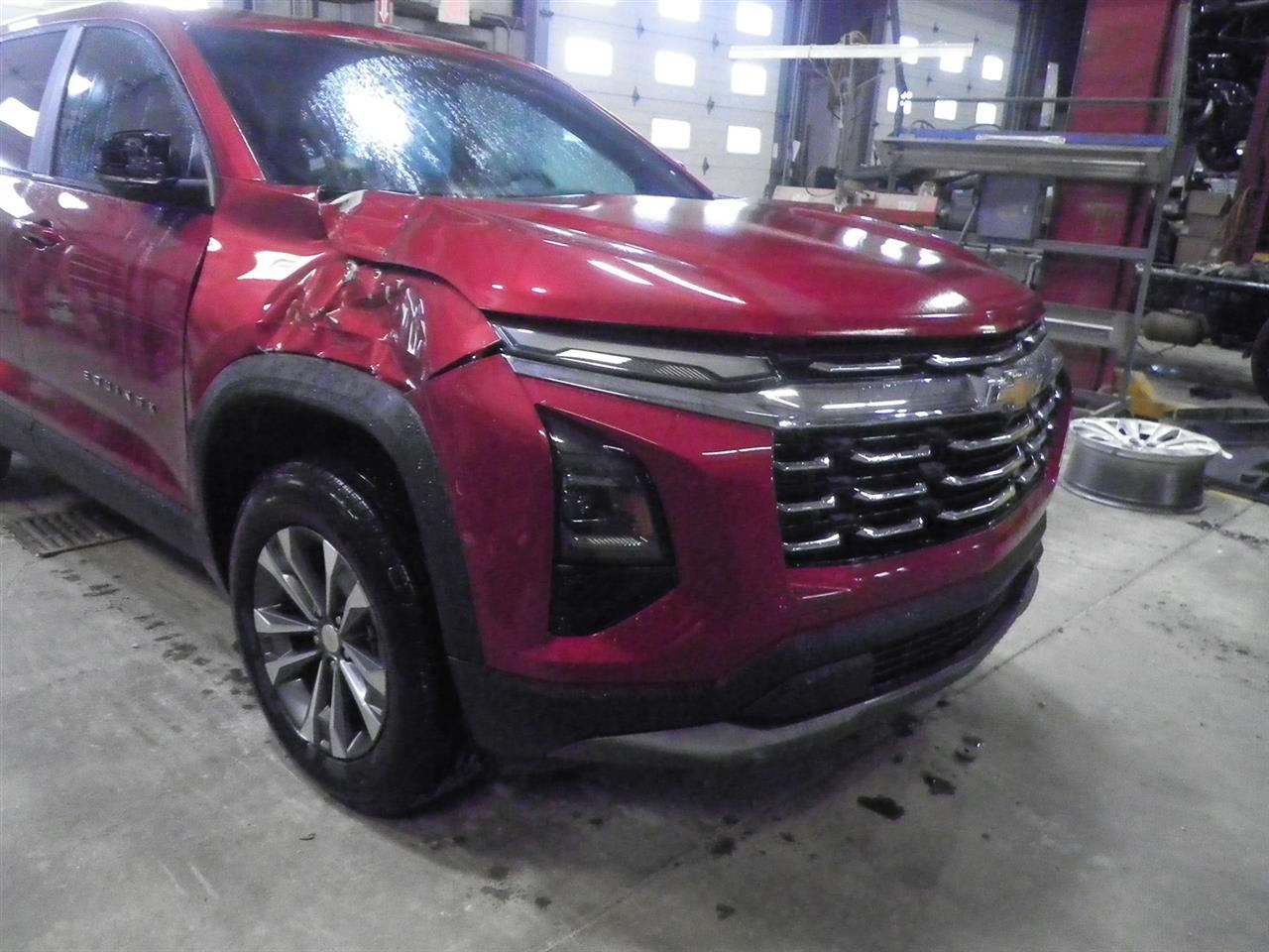 2025 Equinox LT Lower Air Shutter 1723546