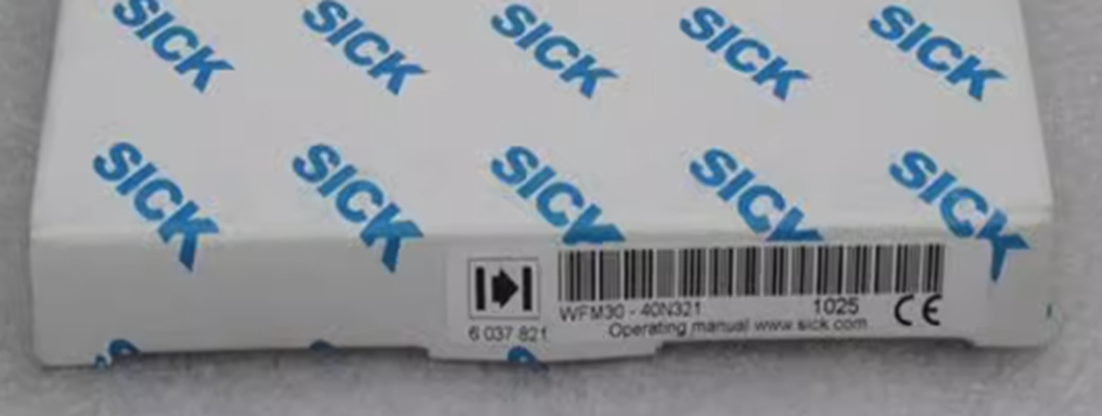 NEW SICK WFM30-40N321 RedlightForksensorForkwidth/-depth 30/40 mm