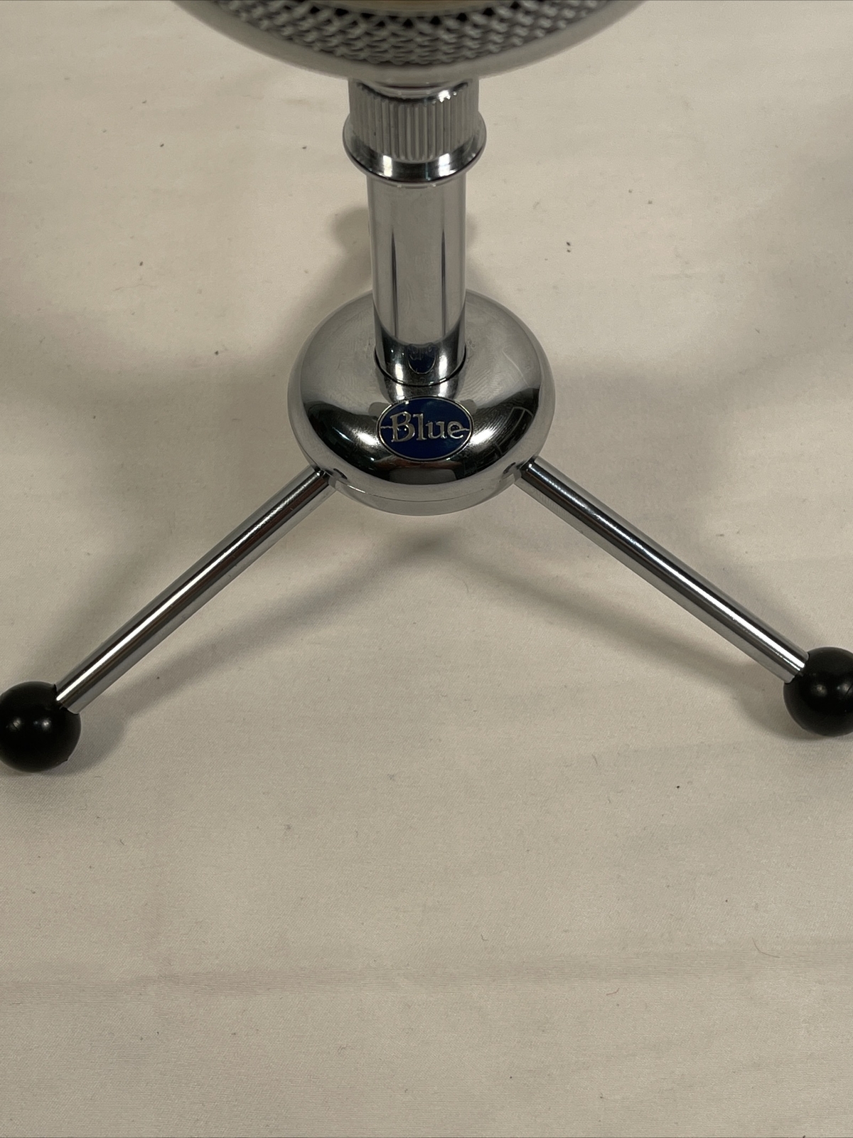 Blue Microphone Snowball USB Microphone White