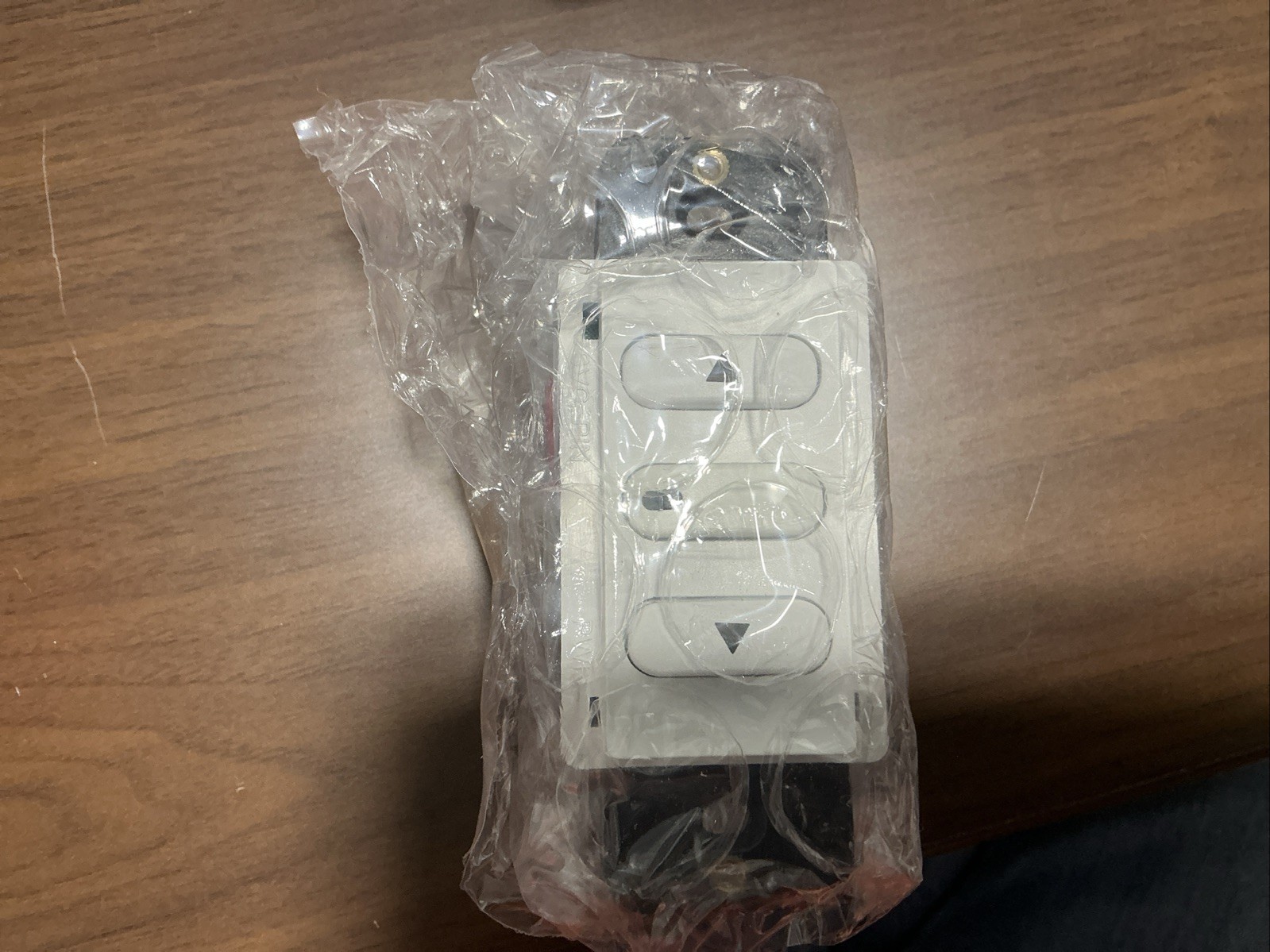 New Hubbell LVSD-M-3-WH Occupancy Switch