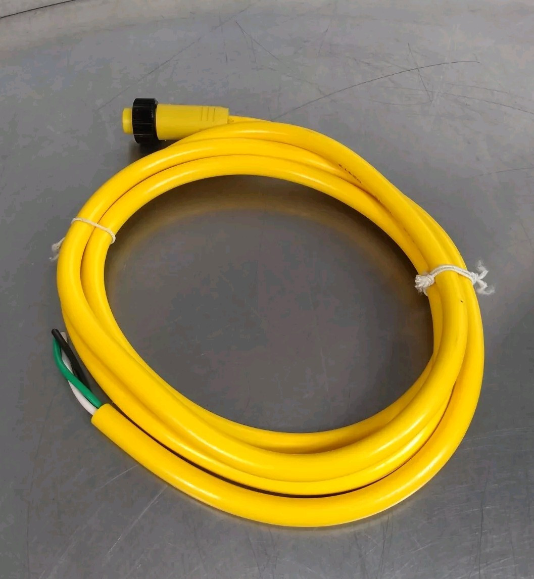 Brad Harrison W80600 3-PIN Single and female cord                        Loc5E14