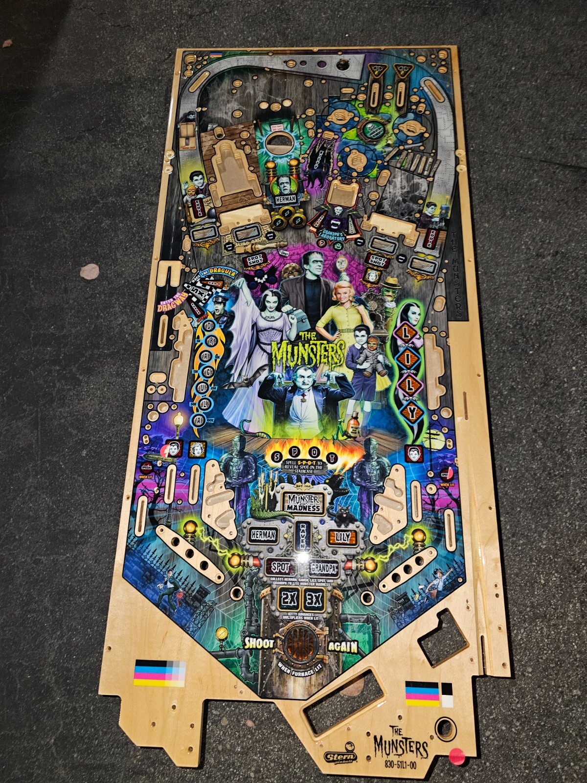 Stern Pinball Machine PRO THE MUNSTERS Wood Play Field 45"x20" HERMAN GRAMPA