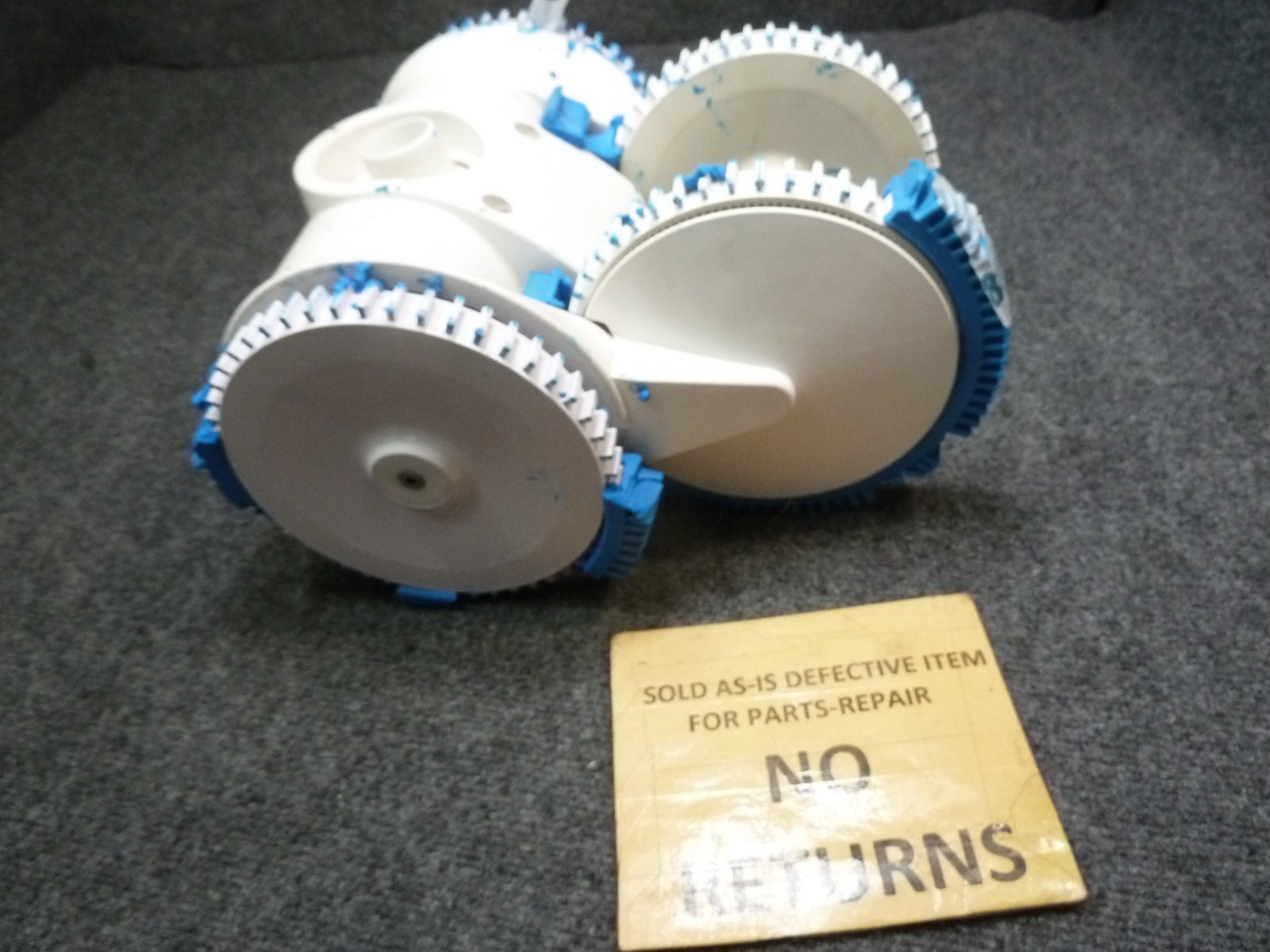 Hayward The Pool Cleaner 4 Wheel Suction Cleaner - As Is