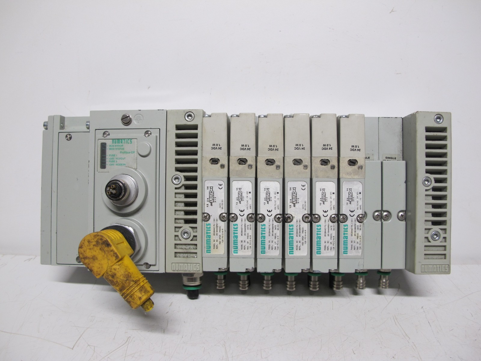 Numatics 052BA4Z1ML11861 Pneumatic Solenoid Valve Assembly 239-1518 239-1384