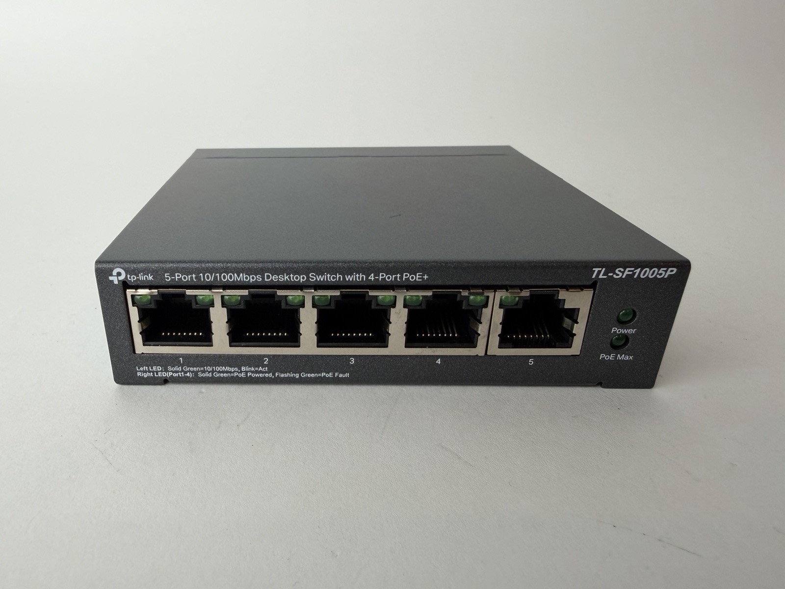 TP-LINK TL-SF1005P 5-Port Desktop Switch