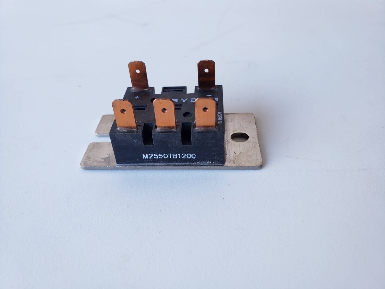 Discrete Semiconductor Modules 50A 1200V 3PH BRDG MODULE POWER relay m2550tb1200