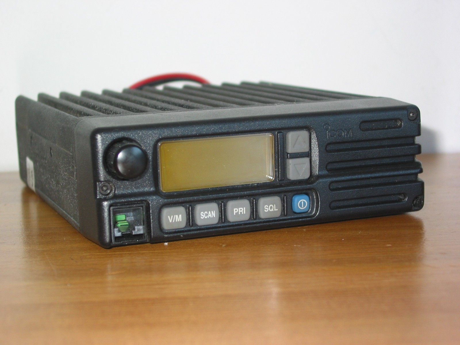 ICOM IC A-110 VHF COM RADIO !!! NICE A 110 AIRBAND TRANSCEIVER !!!