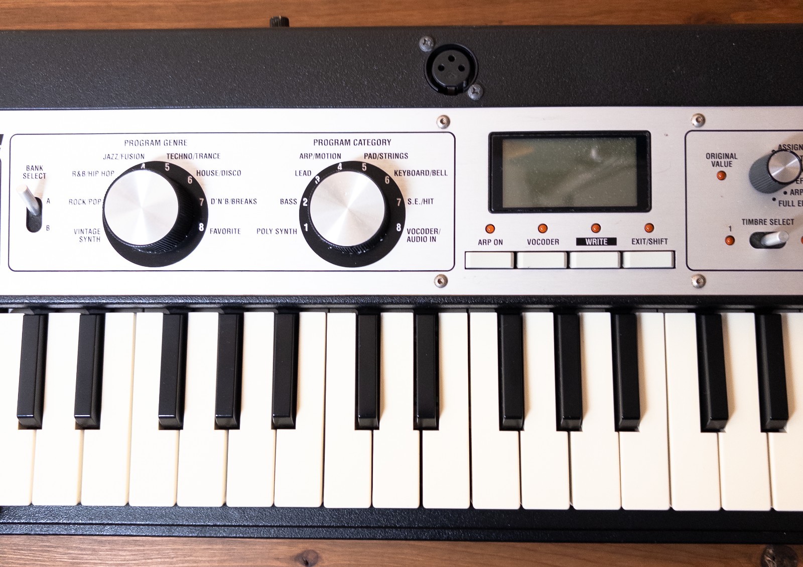 Korg microKORG XL Synthesizer w/ Adapter Tested Working Cleaned No Mic
