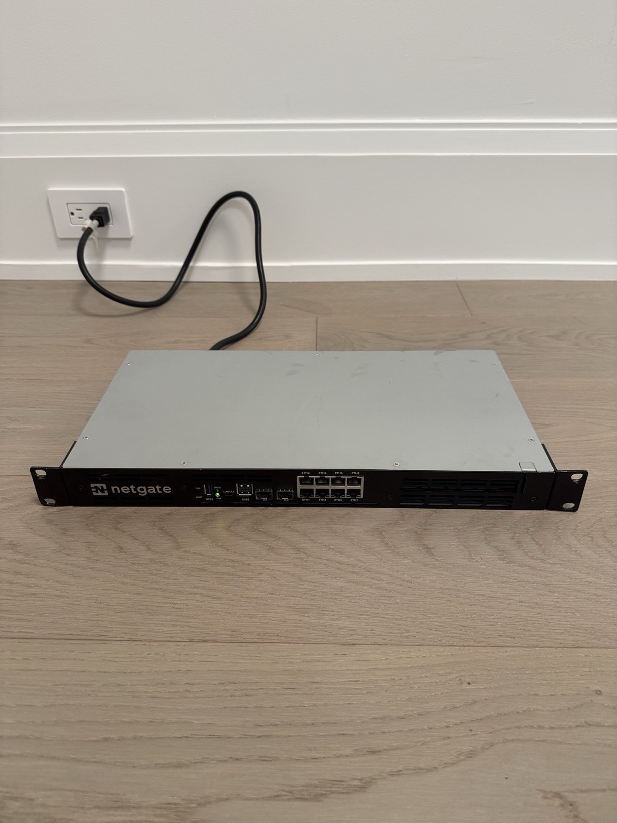 NETGATE XG-7100-1U 8GB PFSENSE SECURITY GATEWAY - TESTED & WORKING