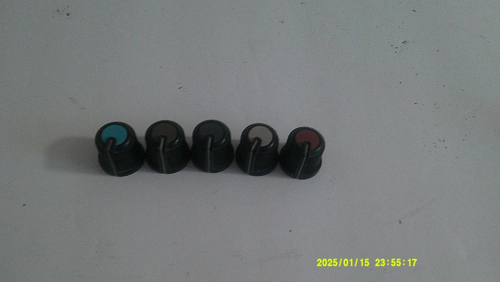 Peavey XR-800 Powered  Mixing Console 5-Differant Colored Knobs