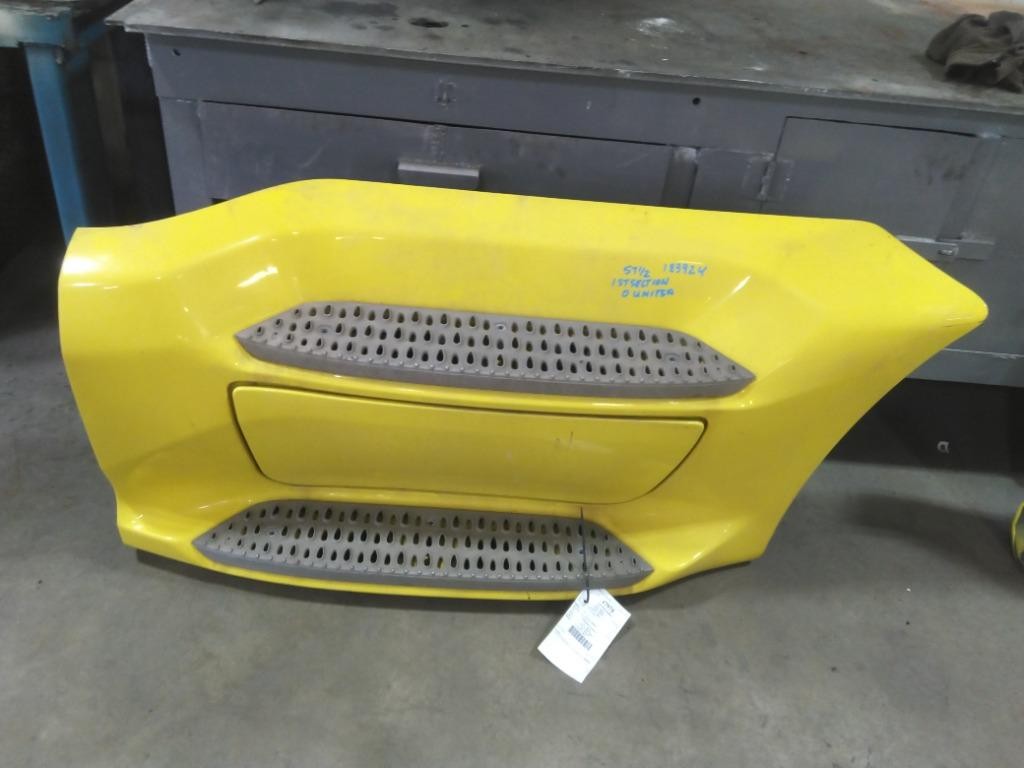 For 2017 PETERBILT 579 SIDE FAIRING Right ,  MD