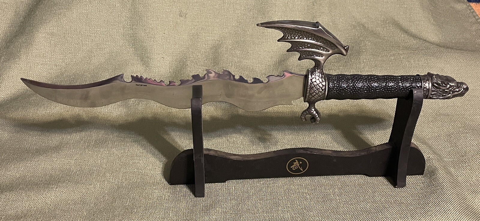 vintage DRAGON FANTASY DAGGER knife (21”) DISPLAY STAND knives MADE IN PAKISTAN