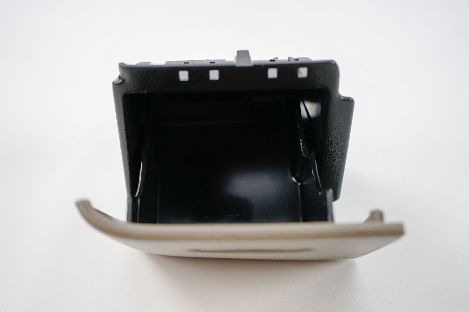 Instrument Panel Dash Ashtray Brown OEM Dodge RAM 1500 2500 2002 - 2005 ✅