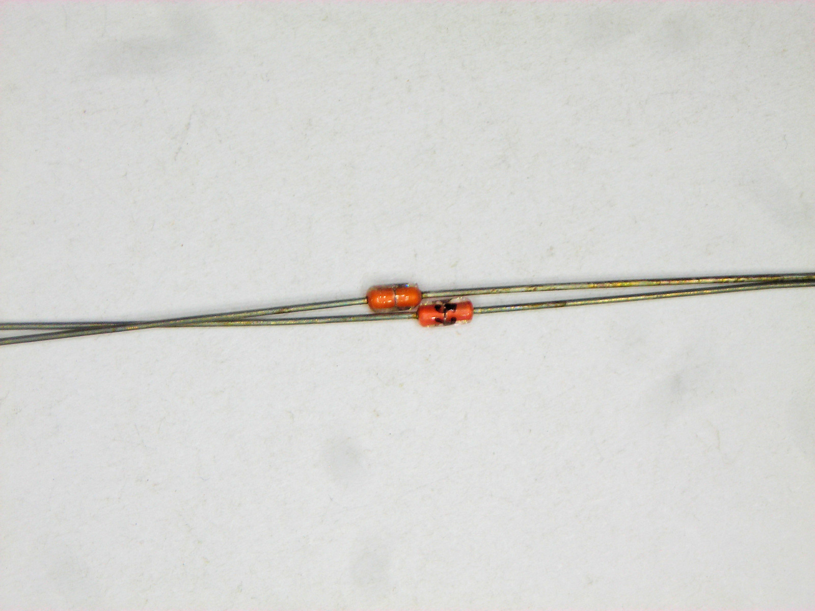 1N5762 40V 10 mA DIAC generic Diode 2 pcs