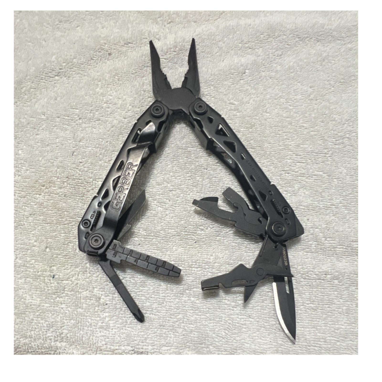 Gerber Suspension NXT Black Multi-Tool Folding Pliers, Metal Blade/Handle