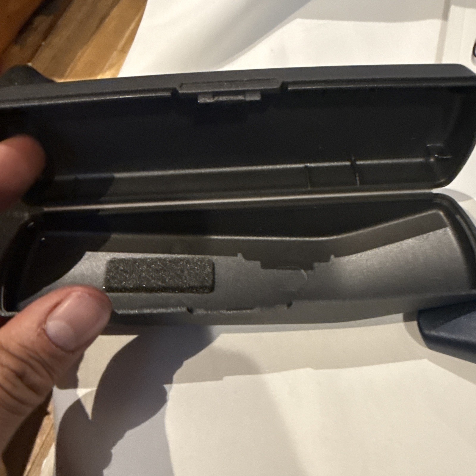 WIZCOM Technologies Basic Edition Reading Pen with case