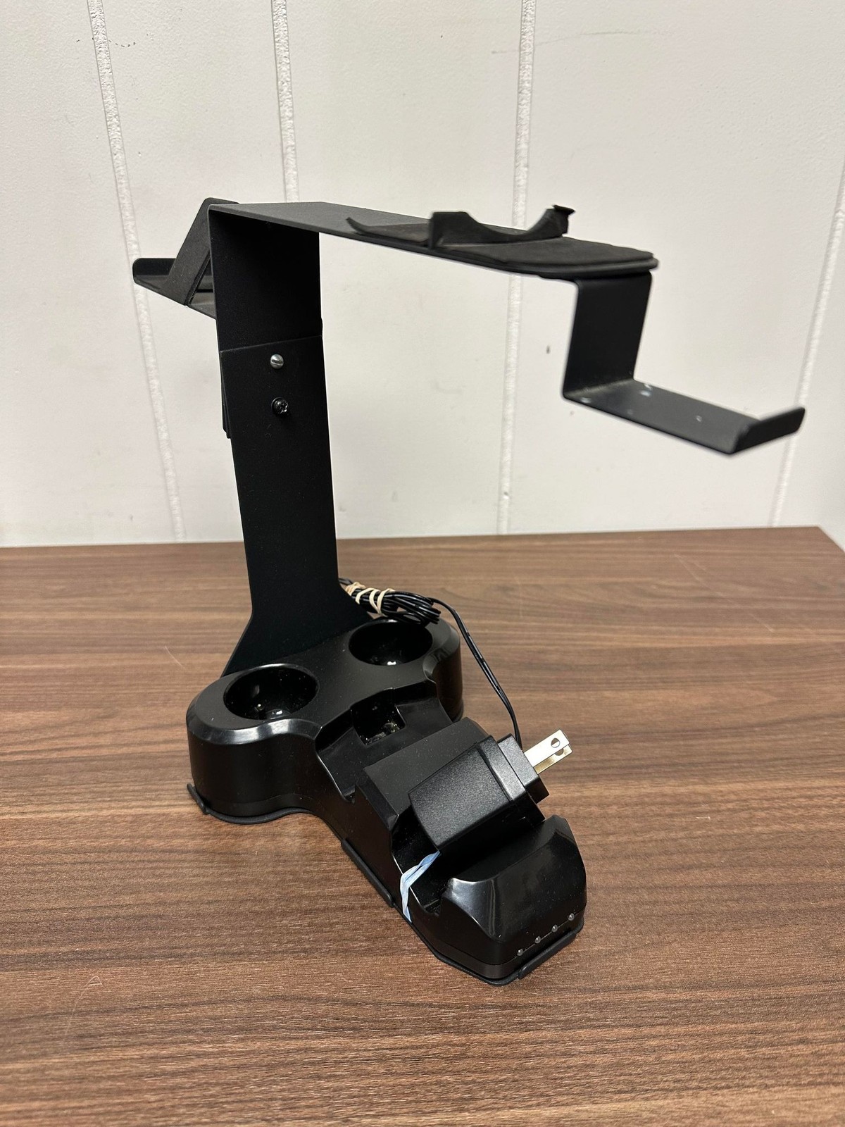 Charge And Display Station For PlayStation 4 VR PS4 Very Good 7E