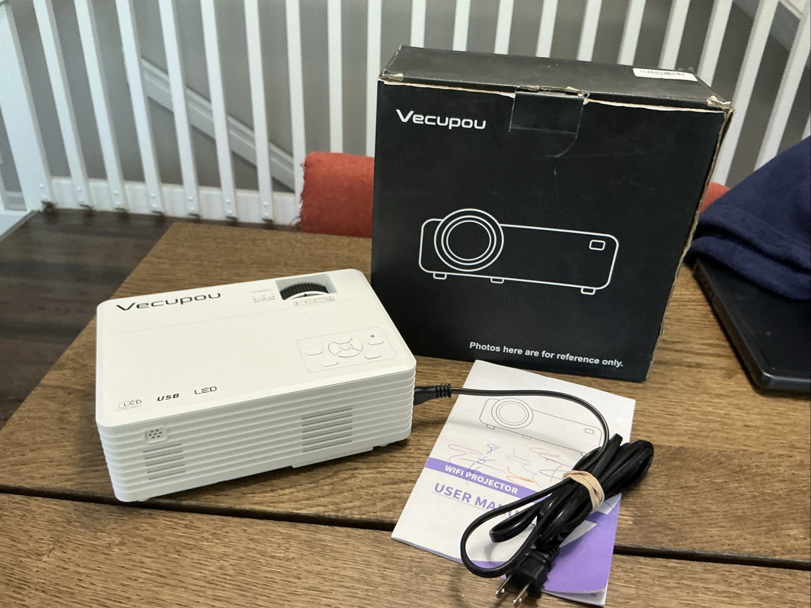 Vecupou M20 White Portable Full Hd 1080p Bluetooth Mini Projector-READ