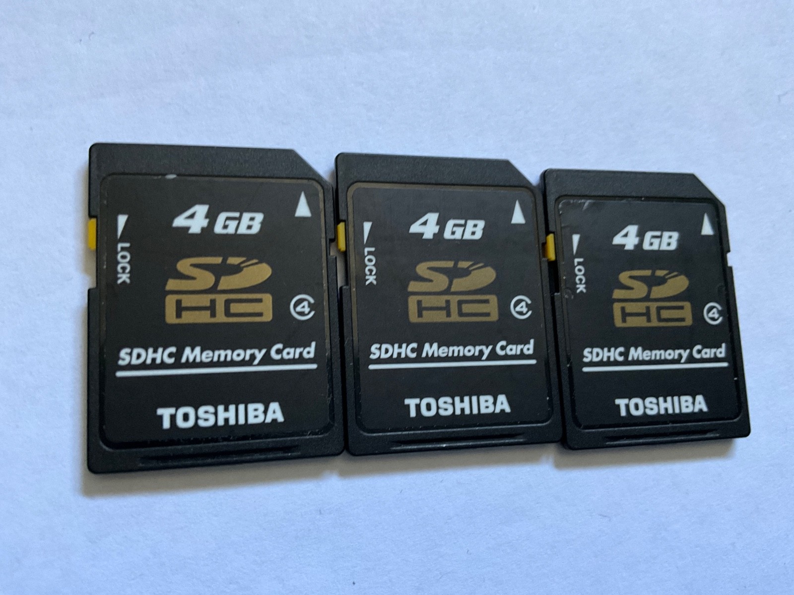 LOT OF 3pcs 4gb TOSHIBA SDHC MEMORY CARD for SDHC NIKON CANON cameras