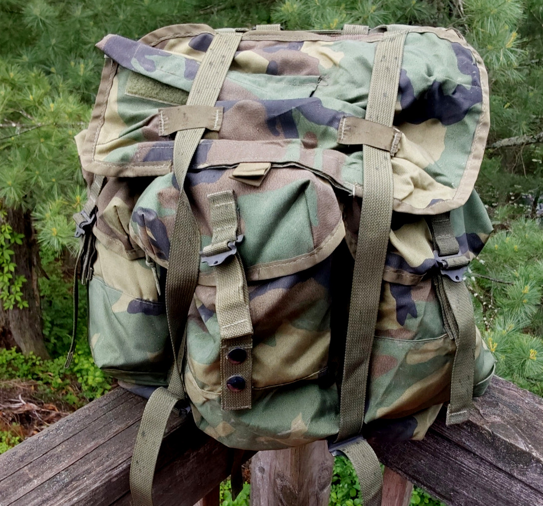 ALICE Radio Carrying Case - Combat Field Pack w/ Straps - WOODLAND New Old Stock
