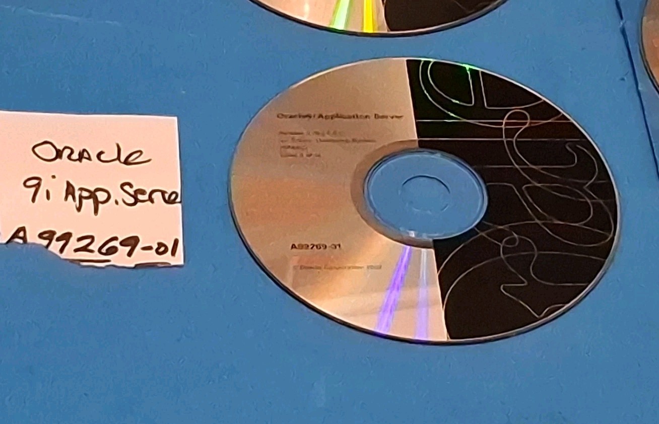 Oracle 9i Application Server 5 Disc Set Bundle SPARC Only A99266-69 + 1 extra Cd