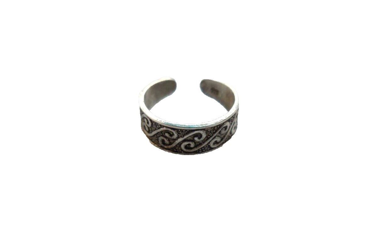 Celtic theme Silver Toe Ring, Wave pattern