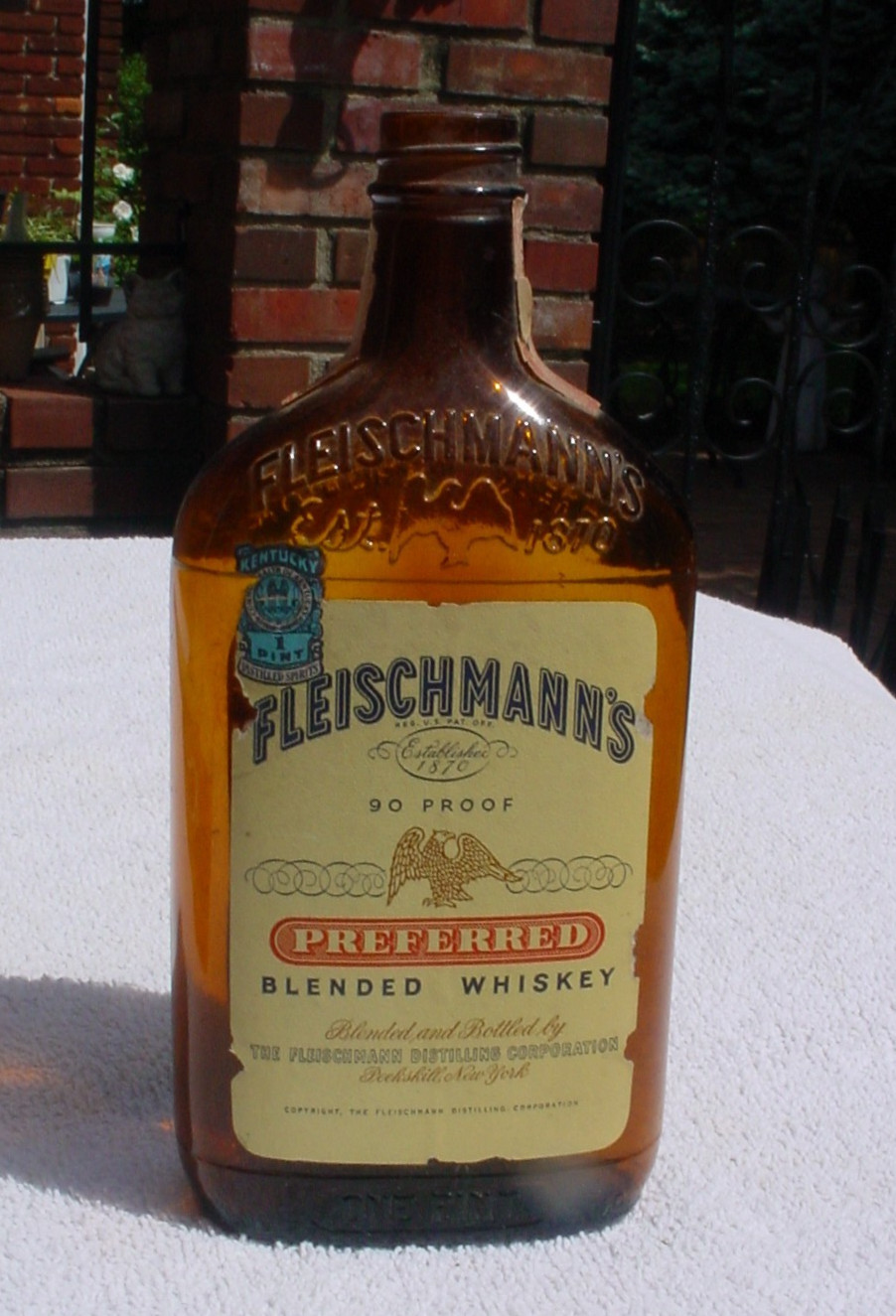 Vintage Fleischmanns Kentucky Whiskey One Pint Bottle Empty - 1950s