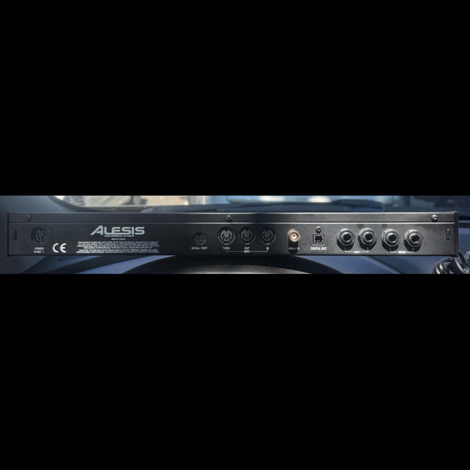 Alesis QSR Rackmount Synth Module w/ Power Adapter