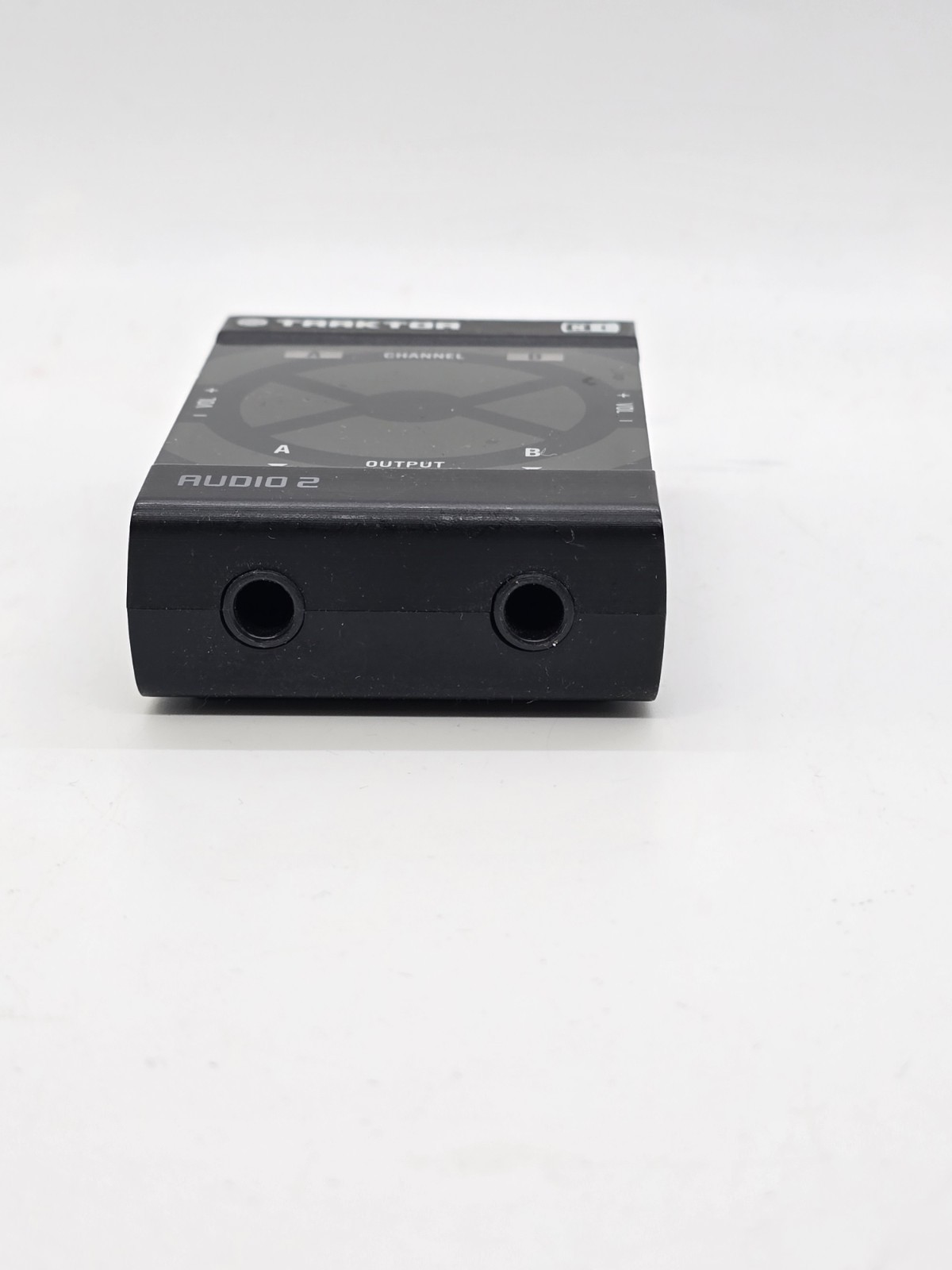 NATIVE INSTRUMENTS TRAKTOR DJ AUDIO 2 MK2 - AUDIO INTERFACE Unit Only