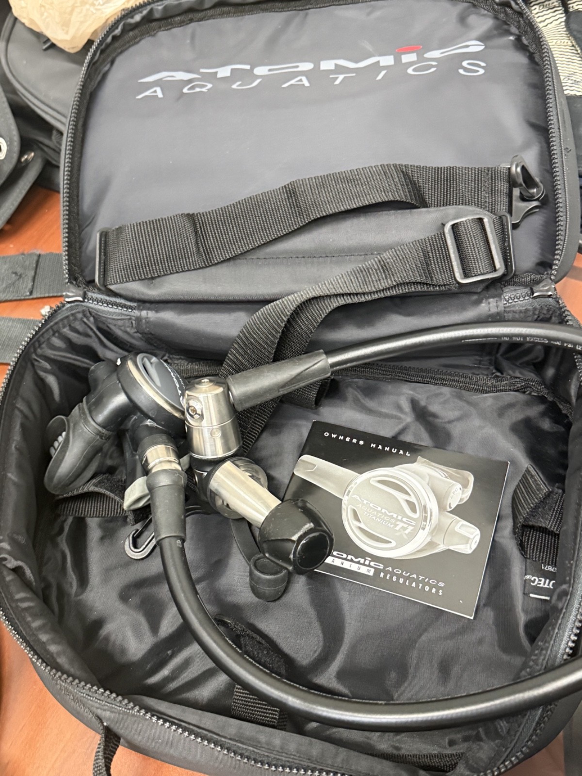 Atomic Scuba T1x titanium regulator W/ Bag. Used on 2 trips
