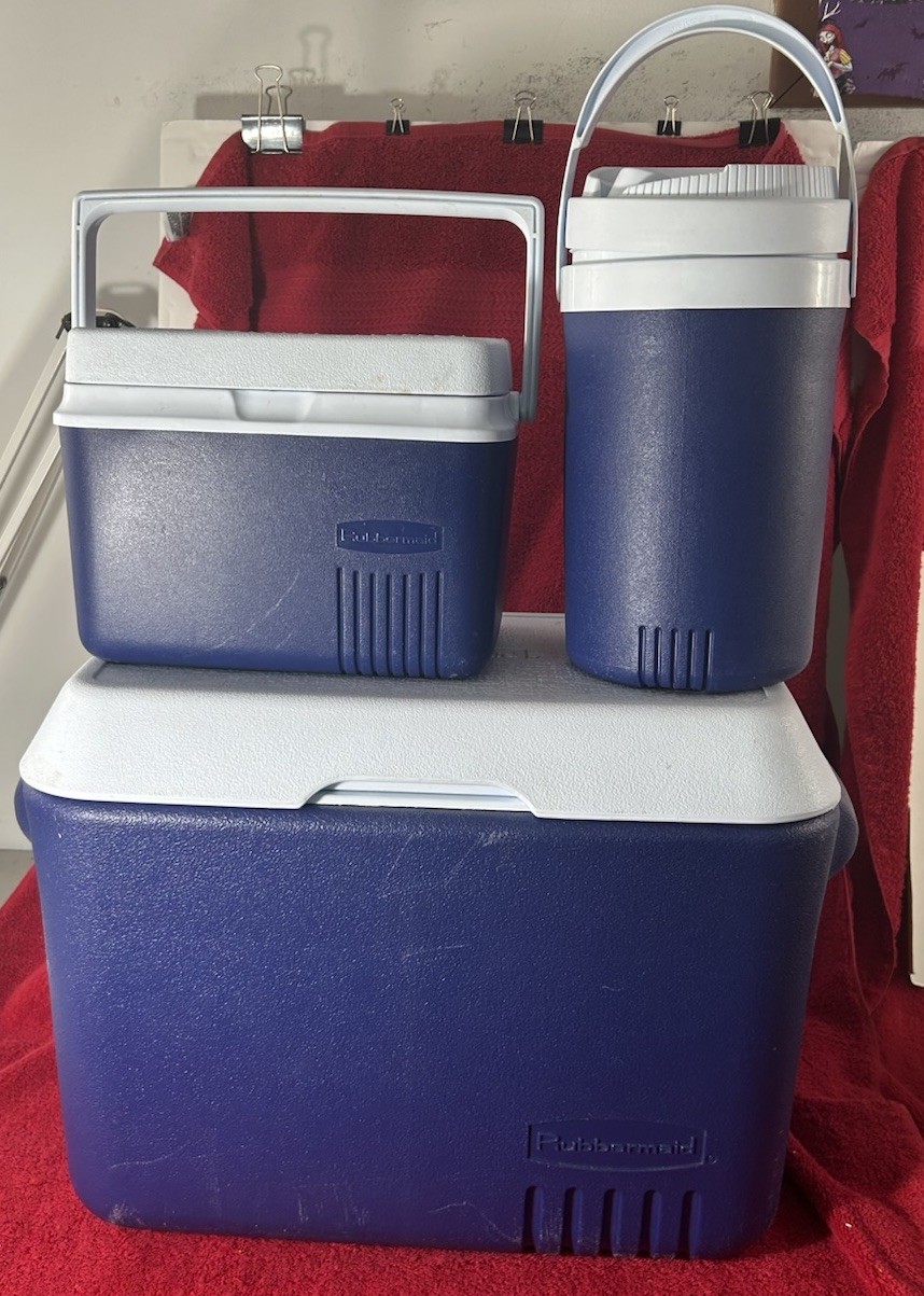 RUBBERMAID USA Purple Cooler set of 3  34 QT  1820 6 Pack  2905  Water Jug 1591