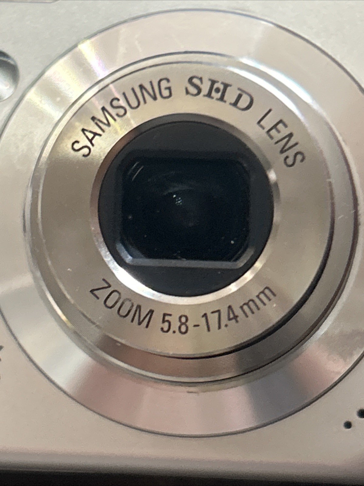 Samsung Digimax S500 Compact Digital Camera, Case, Cord