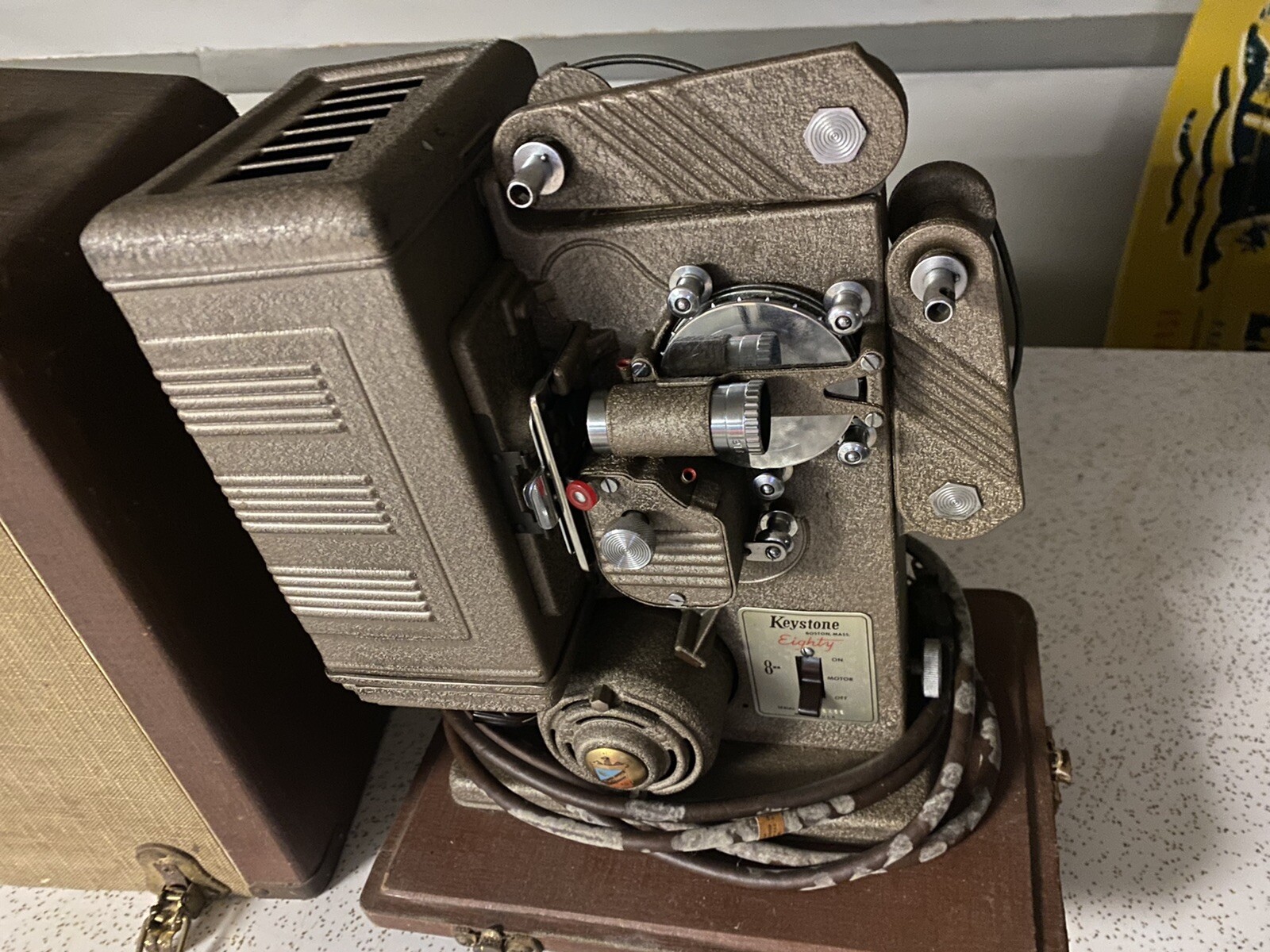 Keystone eighty projector. 1950’s, Vintage. 8mm, Complete with case. Working.
