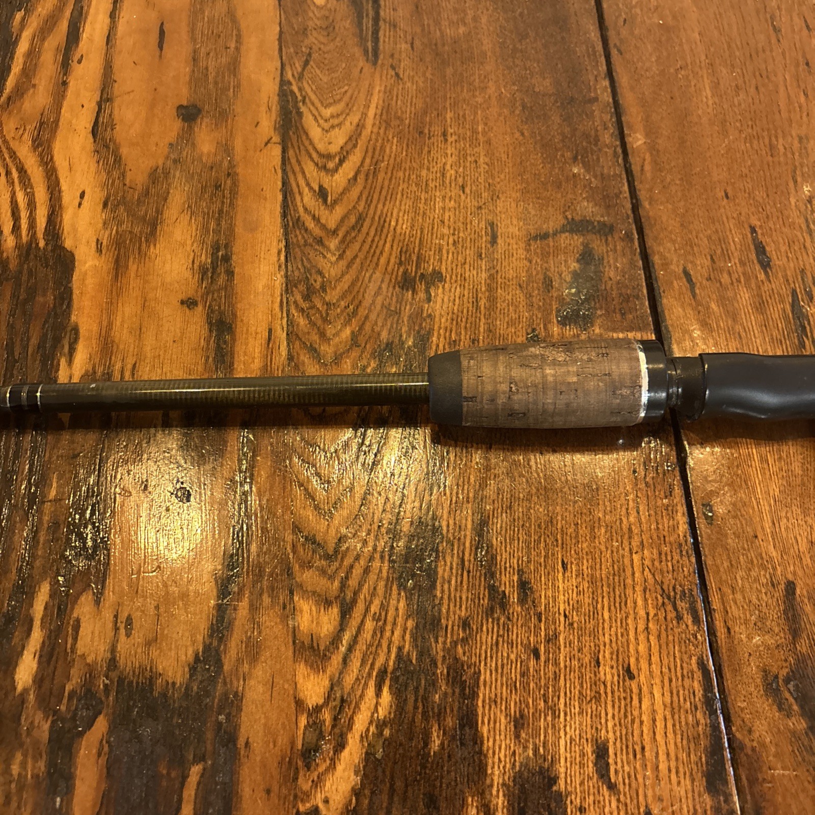 Pinnacle Platinum Plus IM6 Casting Rod. 1 Piece, Medium Heavy 6’6’’