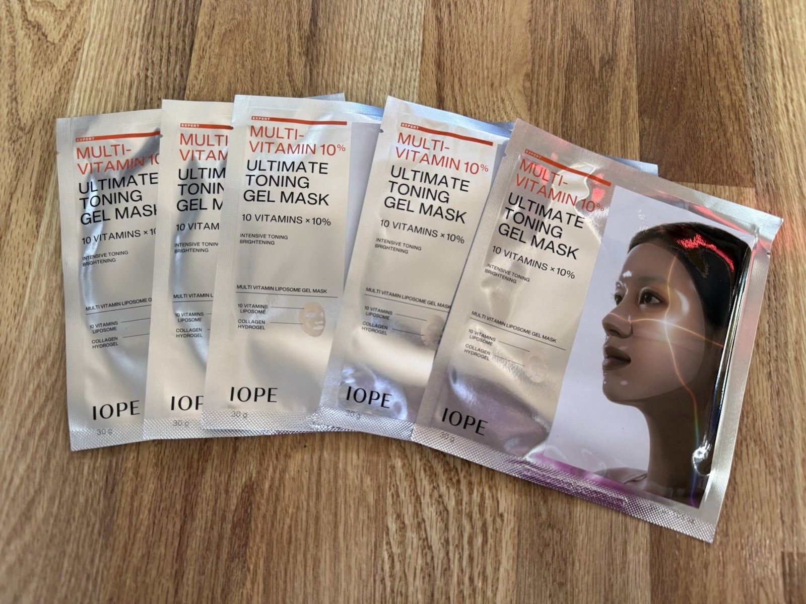 IOPE Multi Vitamin 10% Ultimate Toning Gel Mask 5 Pcs (no box)